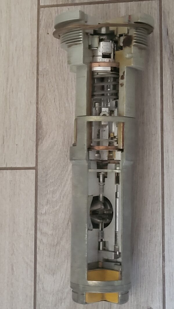 Torpeda rosyjska zapalnik przekrój